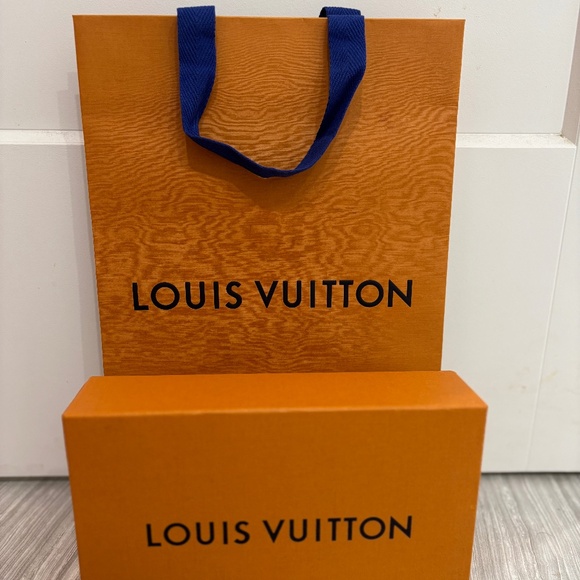 Flore Chain Wallet Louis Vitton - Picture 2 of 5